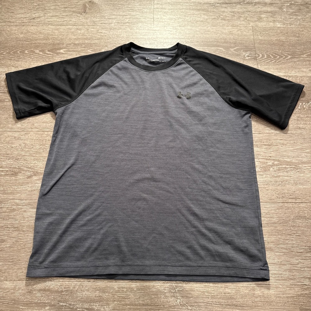 Under Armour Shirt Mens Medium Gray Heatgear Base Layer Short Sleeve Tech Tee